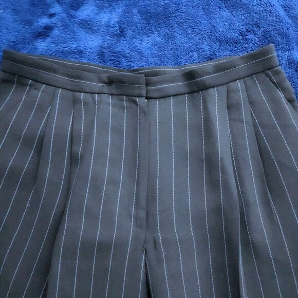 Kasper Women's 2 pc Black Pin Stripe Pant Suit with Light Blue Stripes Size 12 - Picture 13 of 13